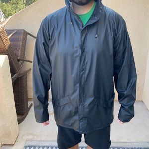 Men Black Rain Jacket L/XL _ waterproof